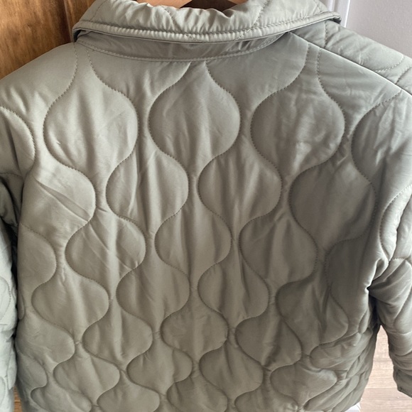 Spring Green Quilted Jacket - Picture 5 of 5